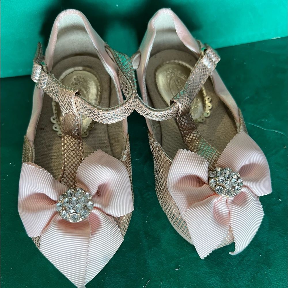 Joyfolie shoes sz 5